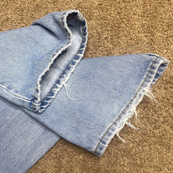 Levi’s Relaxed For 550 distressed Men’s Jeans - Picture 6 of 7